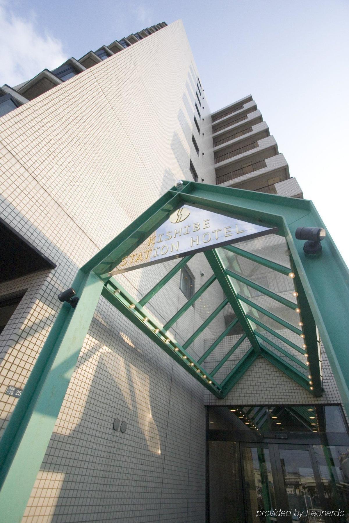 Kishibe Station Hotel Suita Luaran gambar