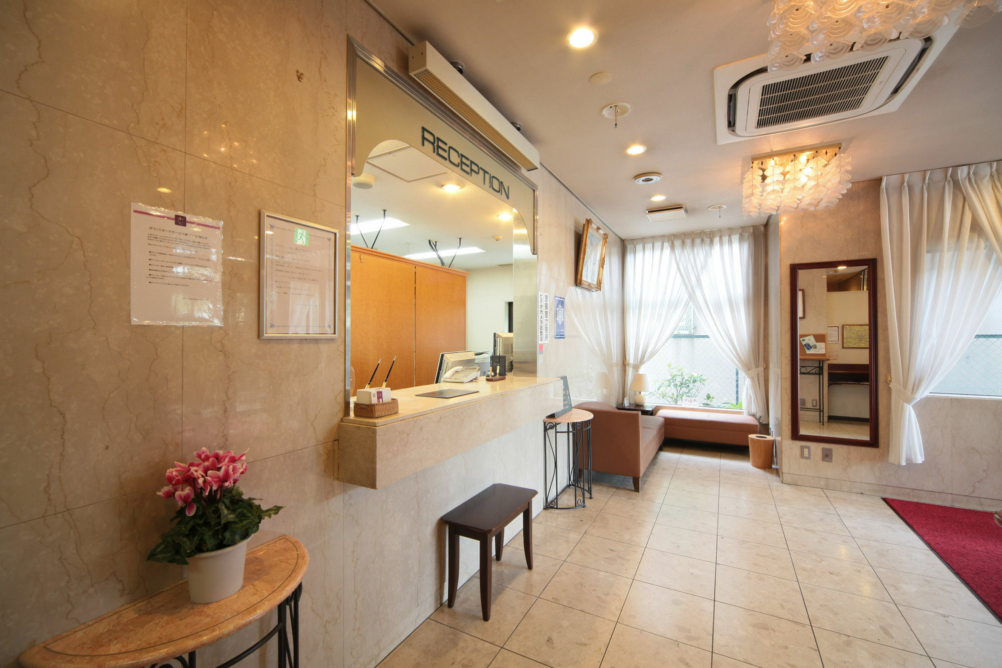 Kishibe Station Hotel Suita Luaran gambar